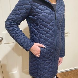 THE NORTHFACE quilted hooded jacket/ coat  - SIZE M